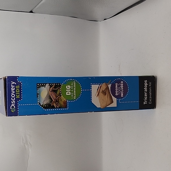 Discovery Kids Triceratops Excavation Kit NWT - Picture 5 of 7